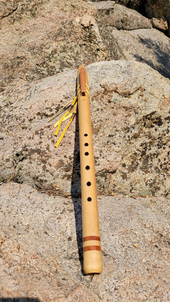 Sitka Spruce & Aromatic Red Cedar-F @ 432hz. (719-F) – Wolf Claw Flutes